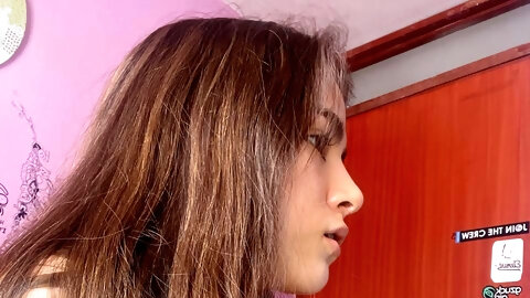 I love my natural body. no makeup!